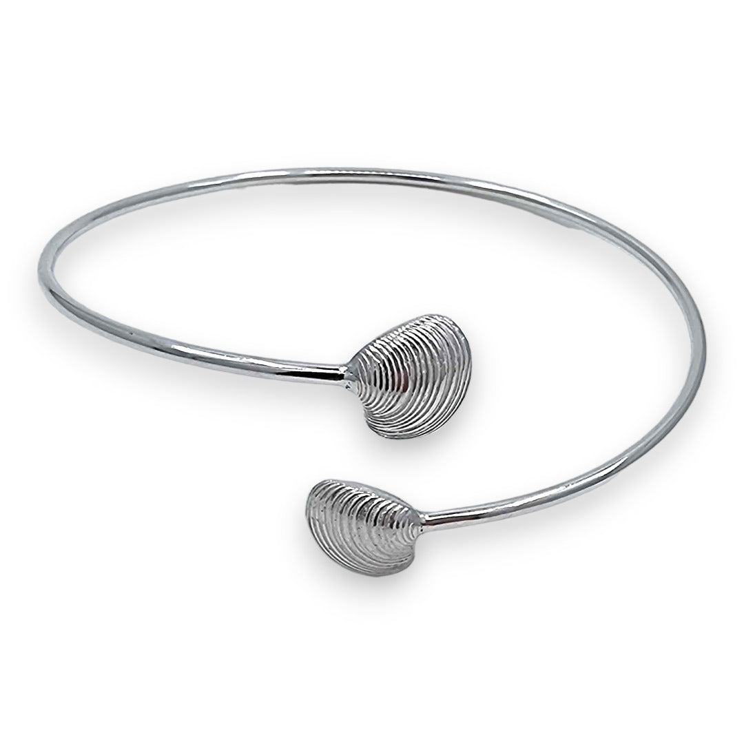 Venus Shell Cross-Over Bangle