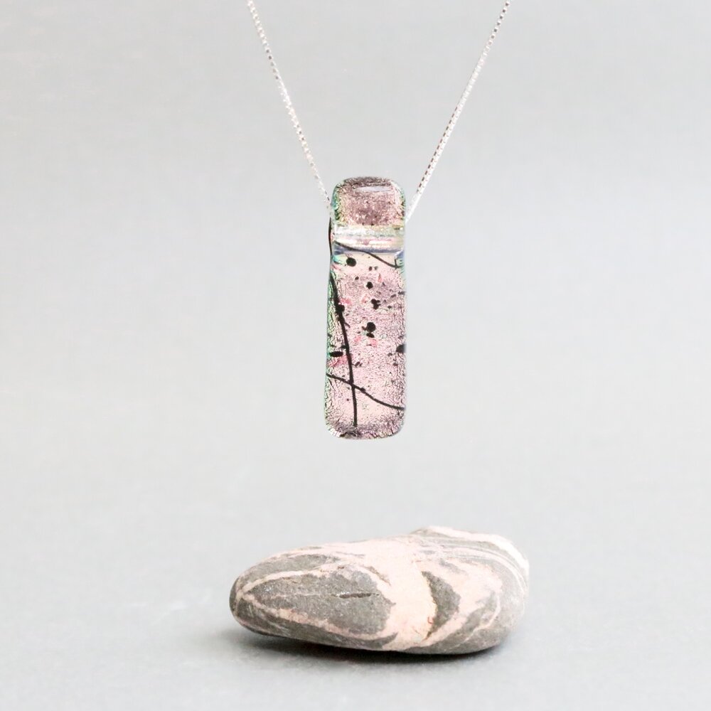 Lilabet Pendant