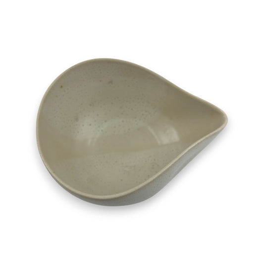 Spouted Bowl - Small  - Natural