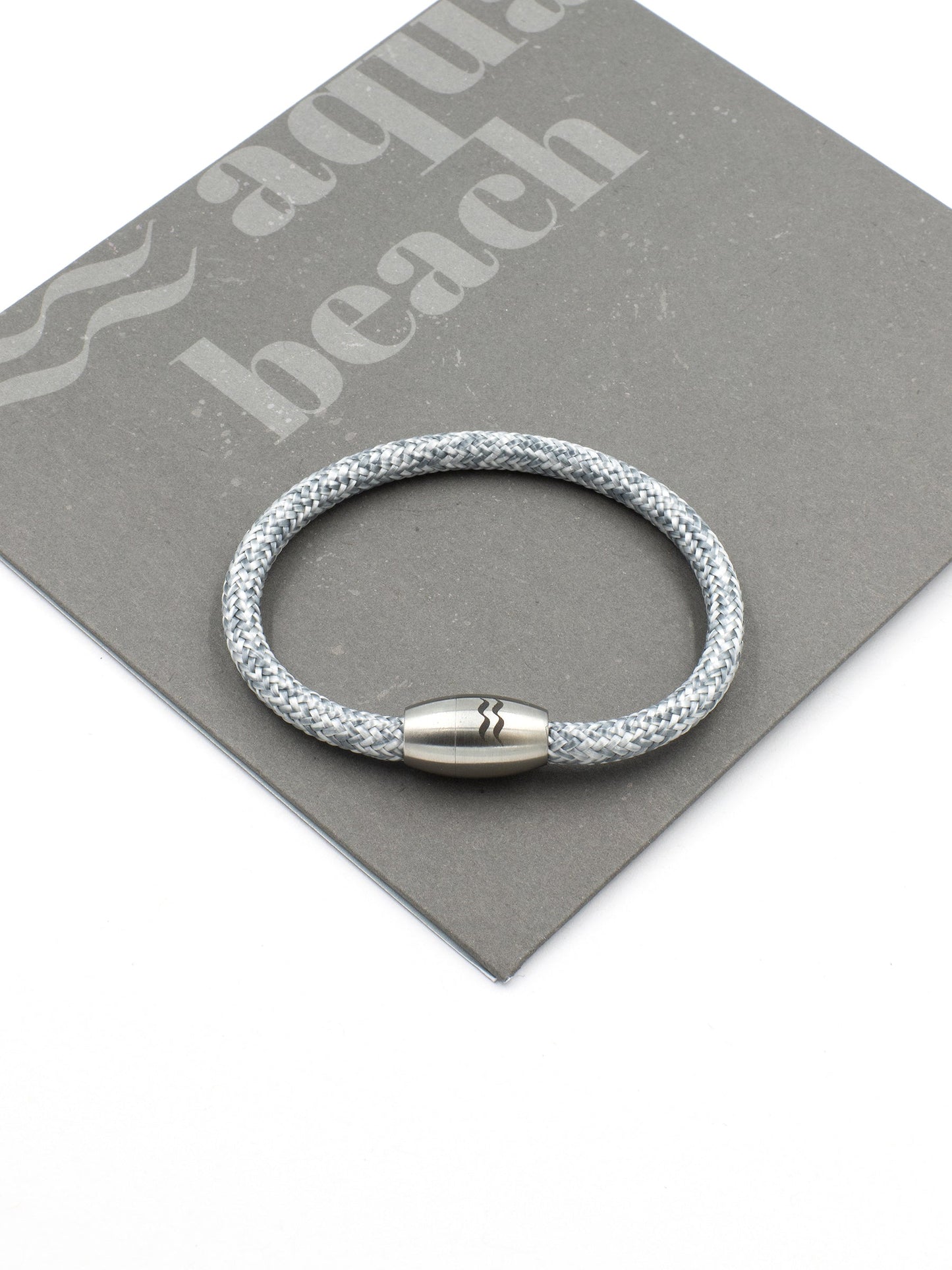 Recycled-Plastic Rope Magnetic Bracelet - Grey