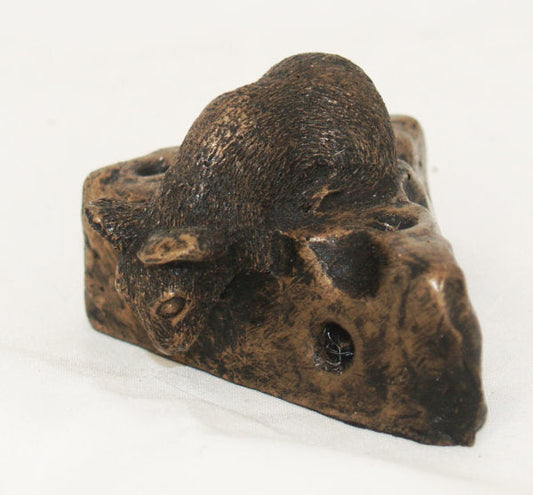 Mouse (on cheese) - Sculpture